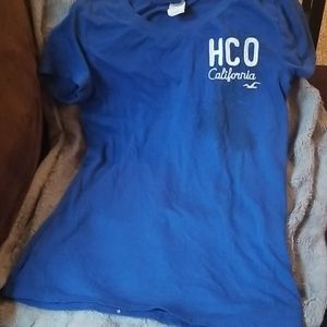Hollister tee